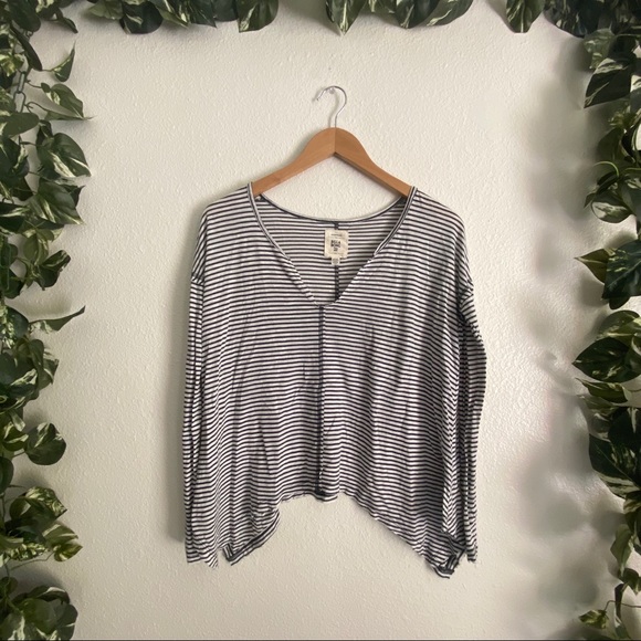 Billabong Tops - 📦3/$25📦Billabong Striped Long Sleeve